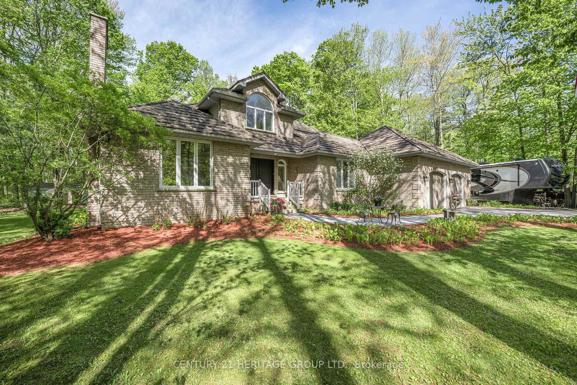 51 Deer Lane photo 2