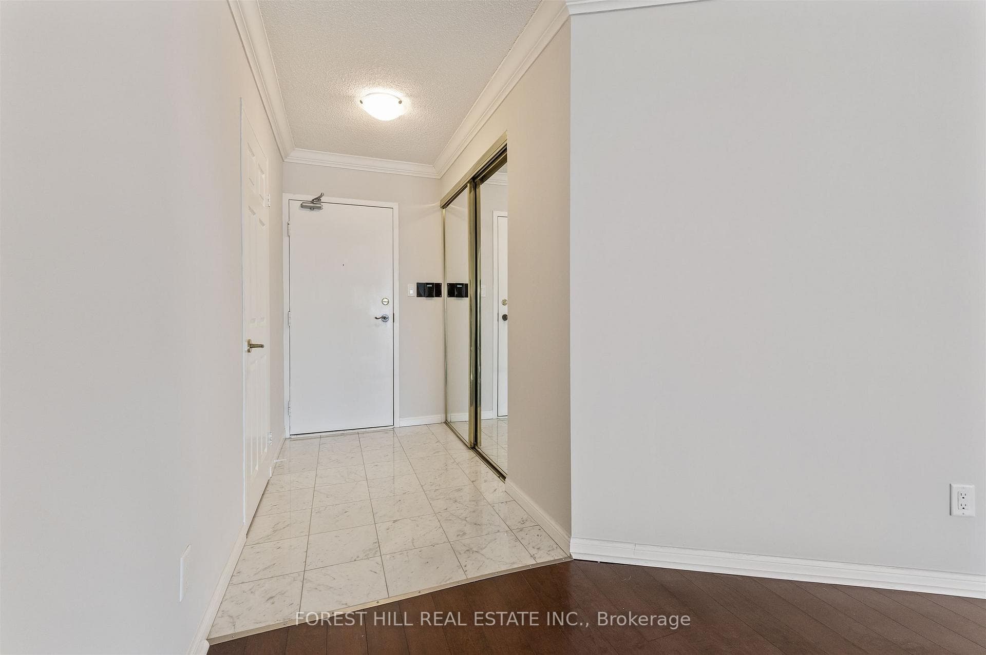 85 Skymark Drive Unit 2305 photo 5