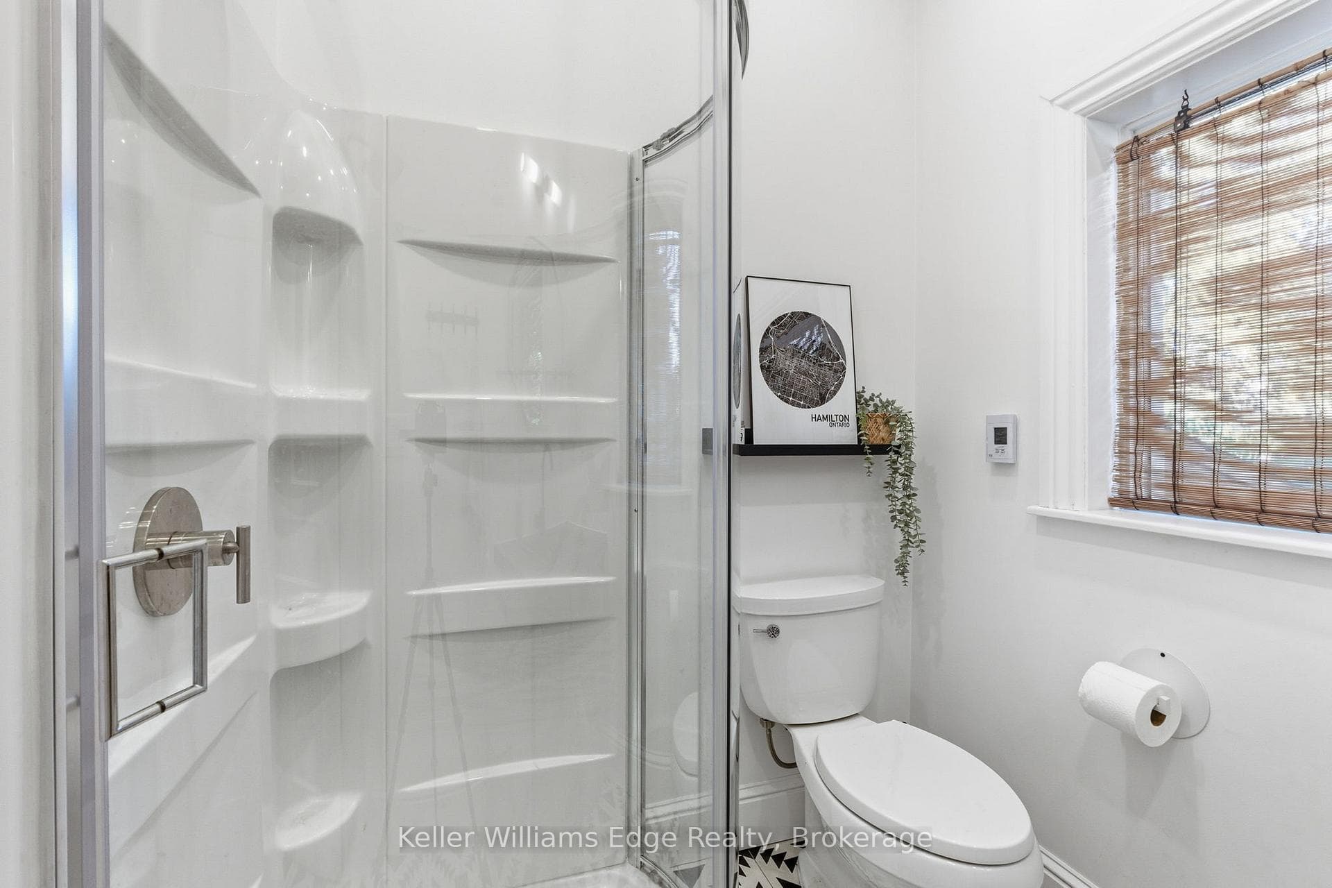 102 Spadina Avenue photo 22