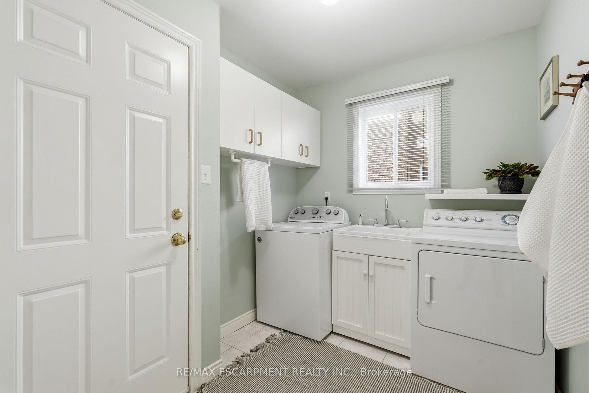85 Heritage Drive photo 17
