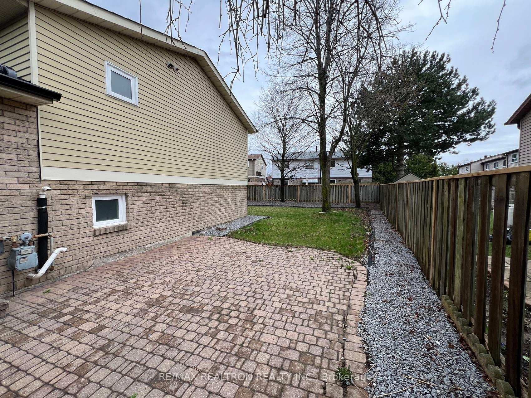 163 Ingleton Boulevard Unit Upper photo 19