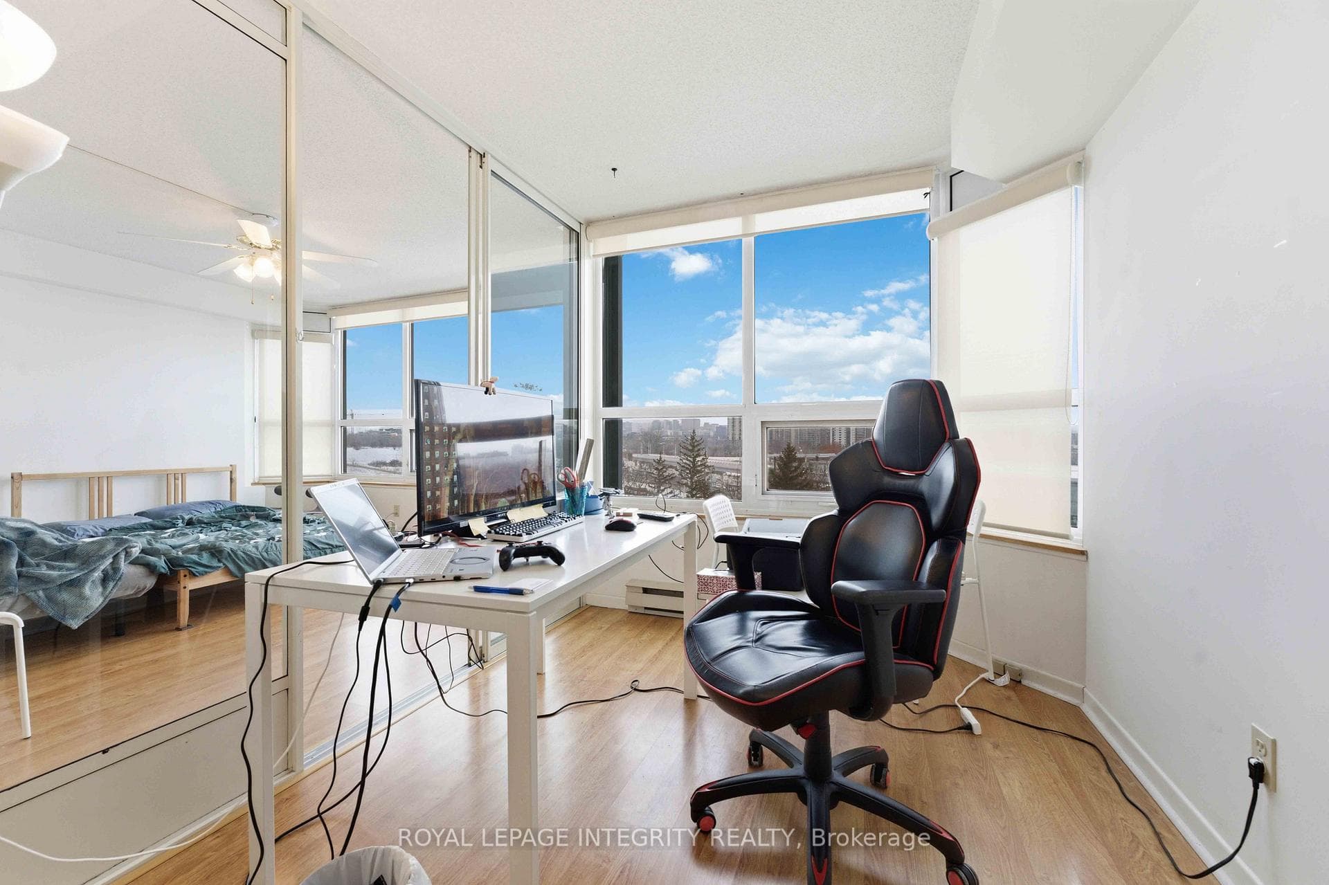 1500 Riverside Drive Unit 708 photo 15