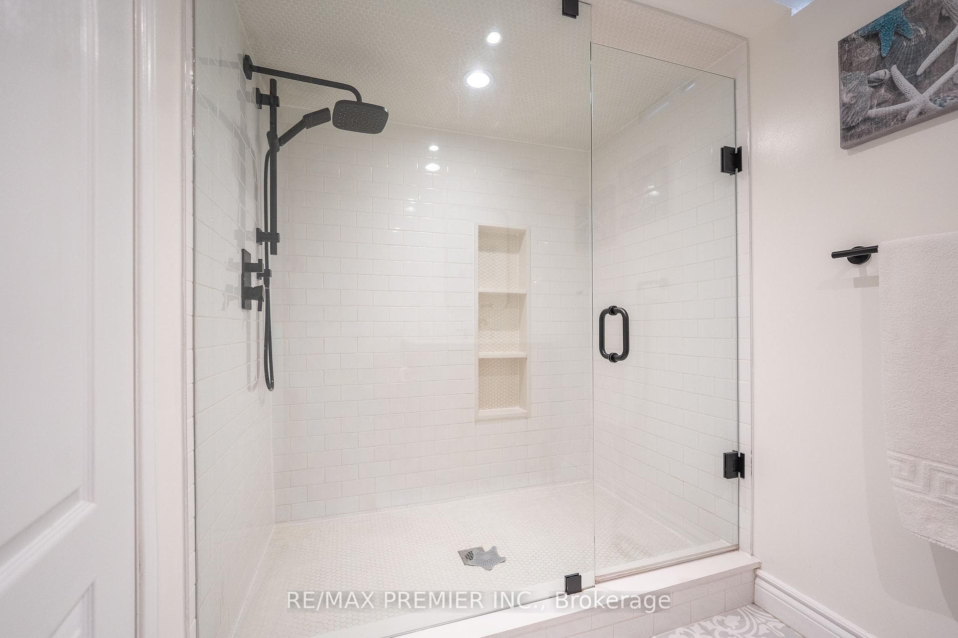 22 Laura Sabrina Drive photo 25