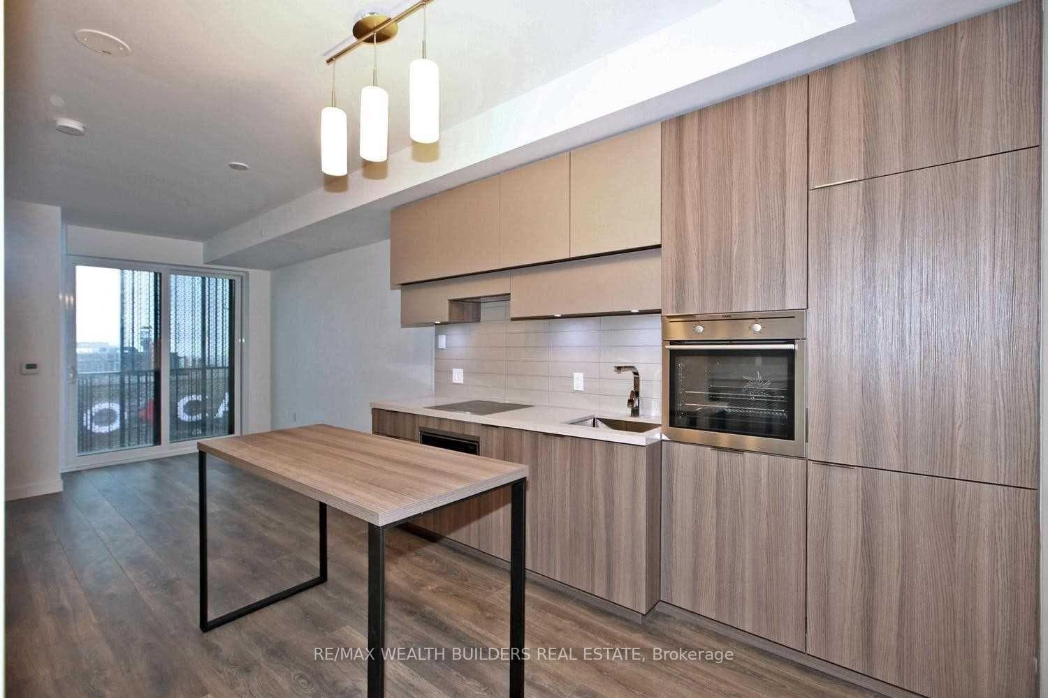 8 Eglinton Avenue Unit 3803 photo 24