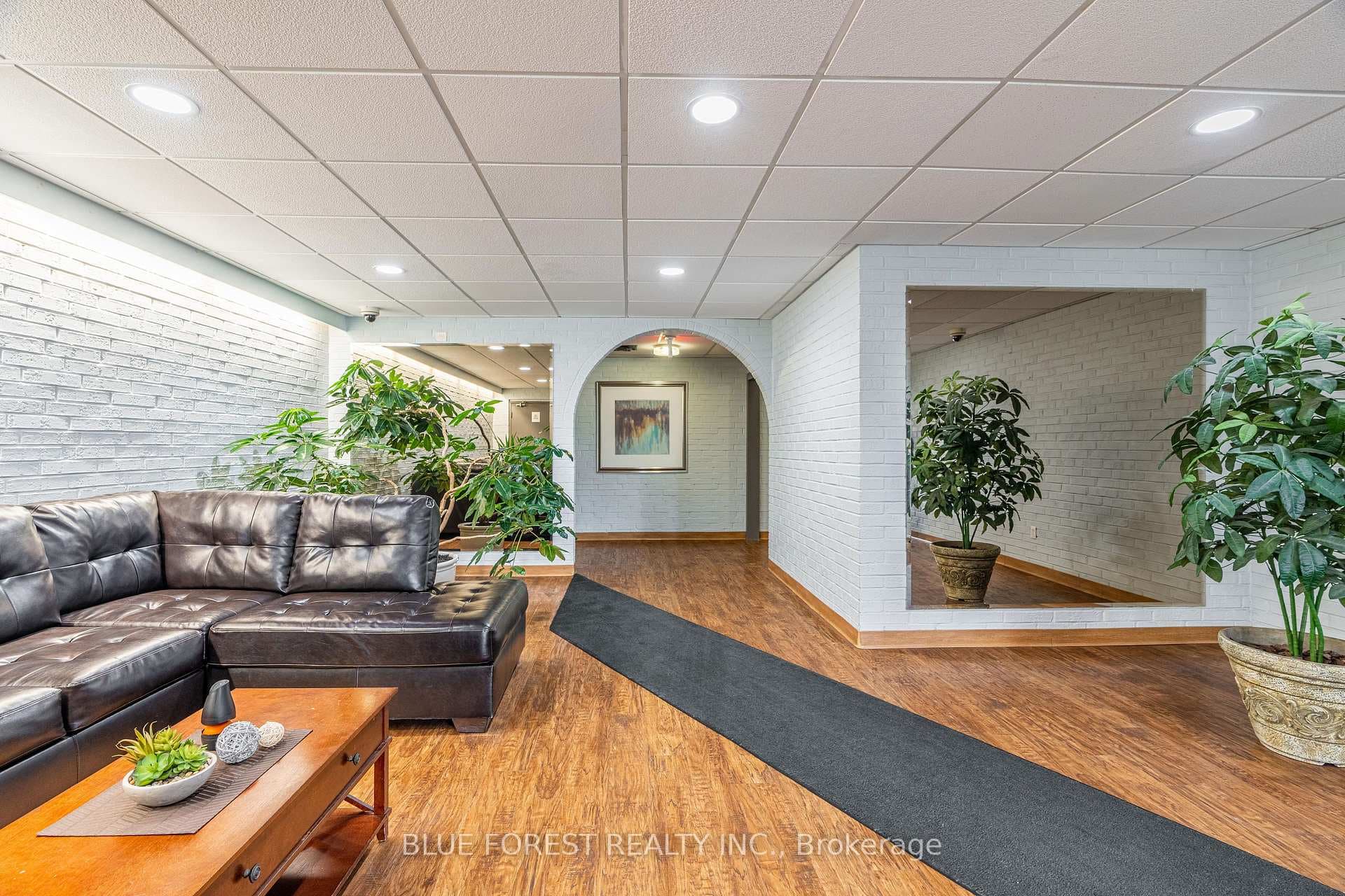 1106 Jalna Boulevard Unit 705 photo 4