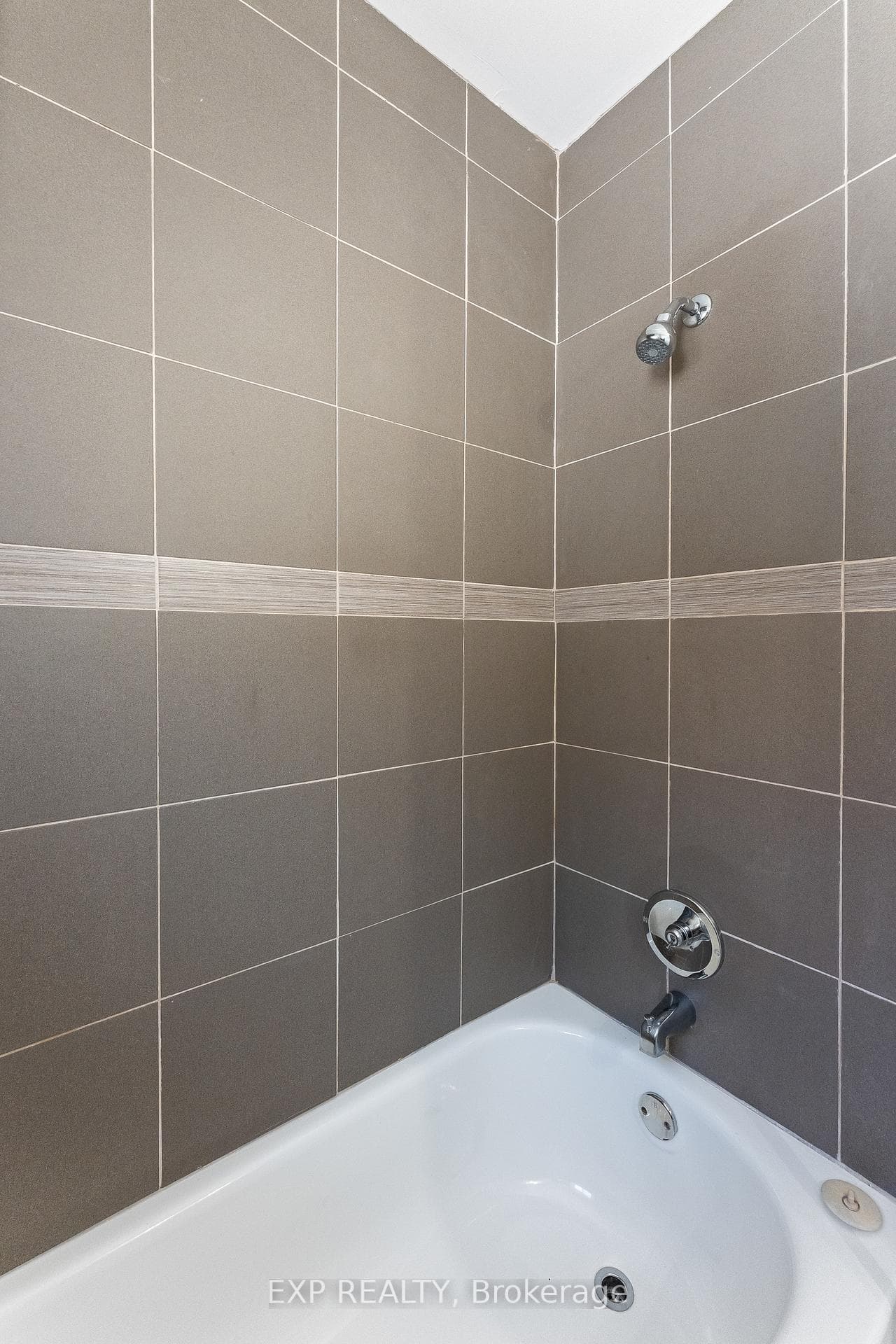28 Grantham Avenue photo 24