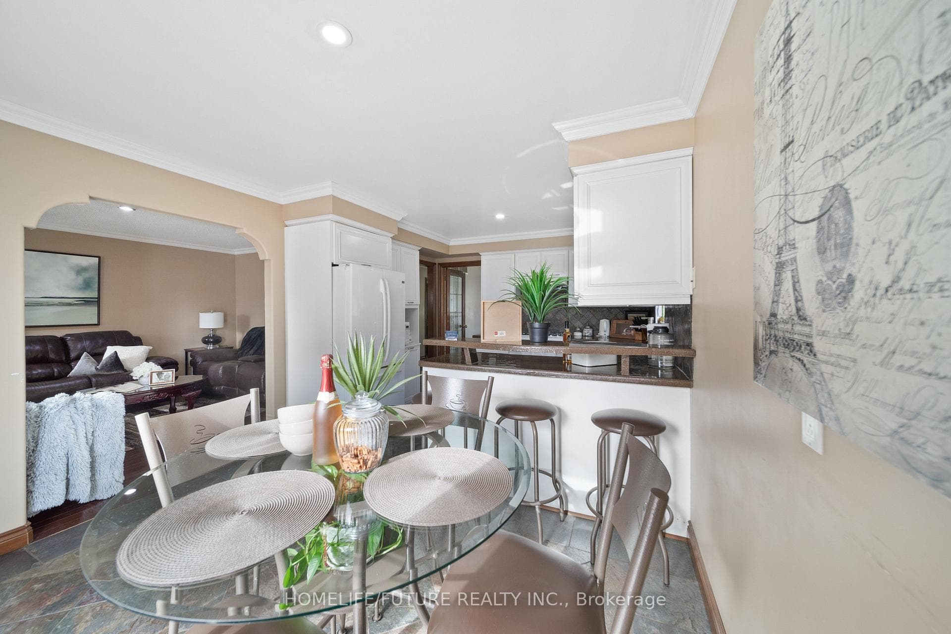 6 Mcmillan Avenue photo 14