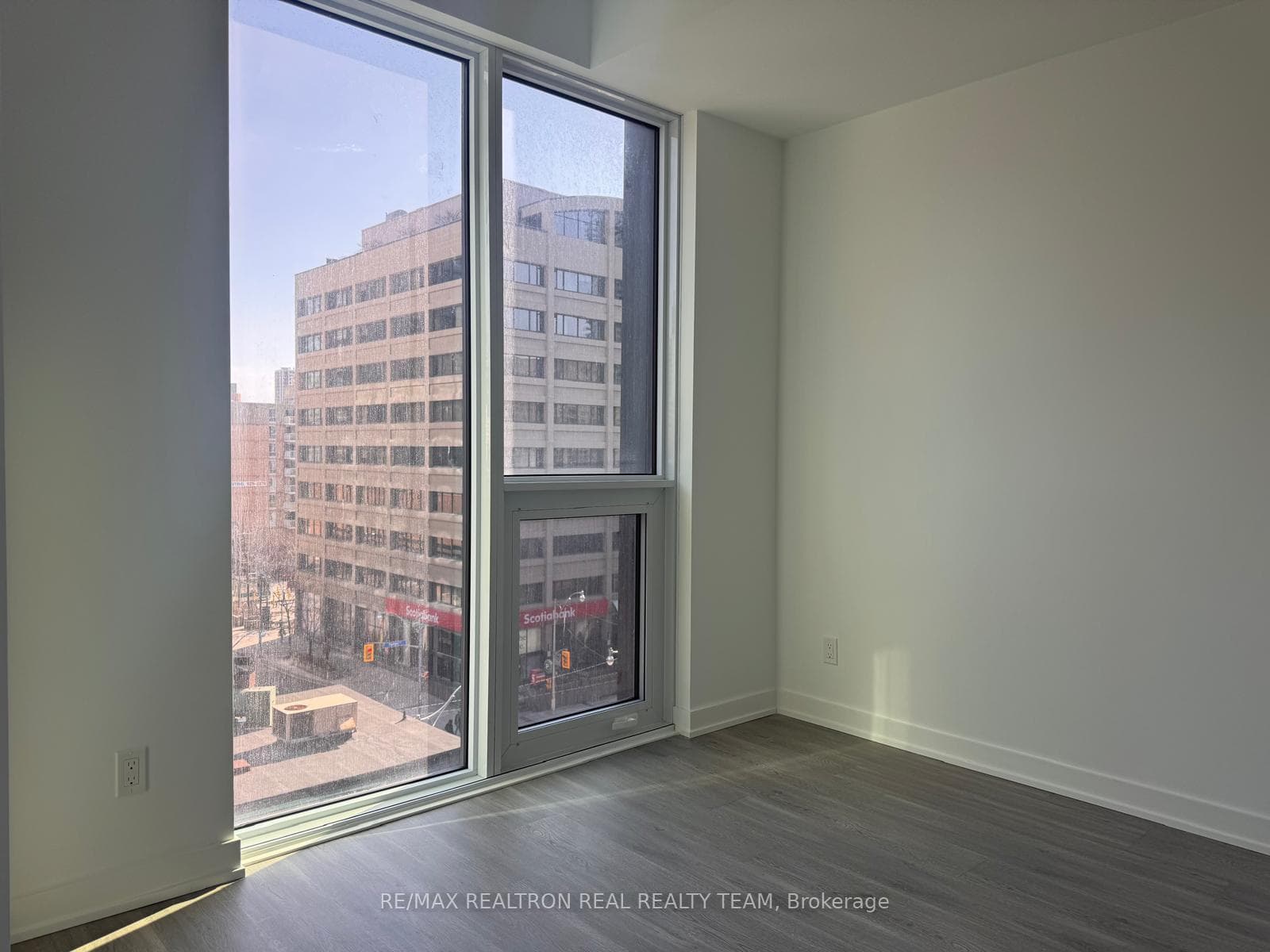8 Wellesley Street Unit 607 photo 20