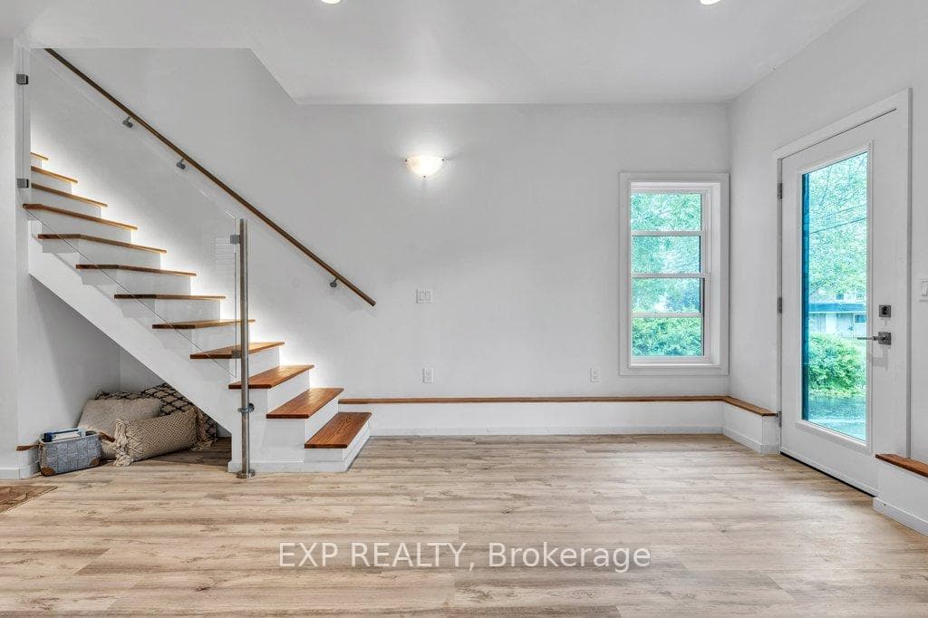 164 Henry Street photo 9
