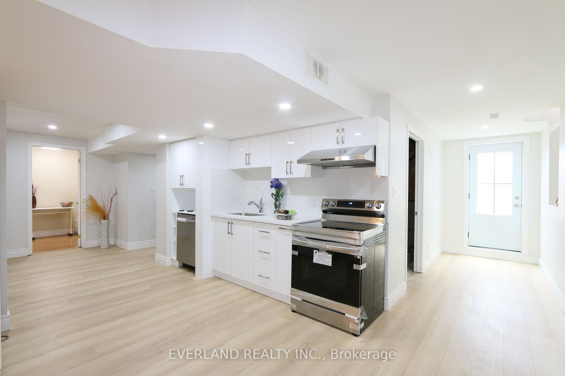 38 Kimberly Court photo 7