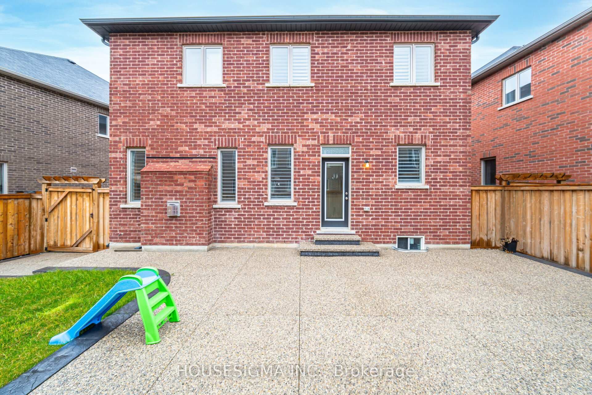 242 Humphrey Street photo 38