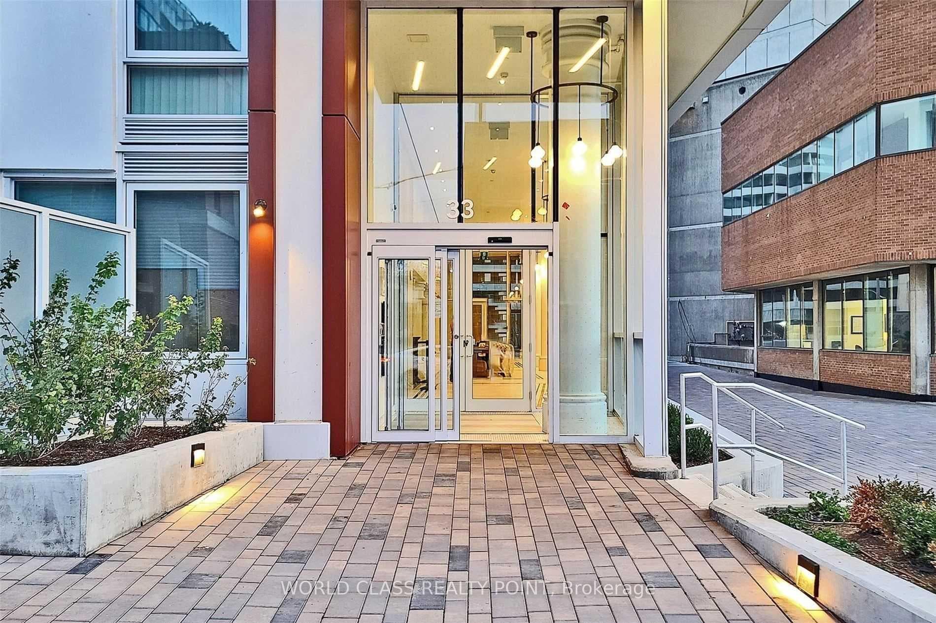 33 Helendale Avenue Unit 1404 photo 15