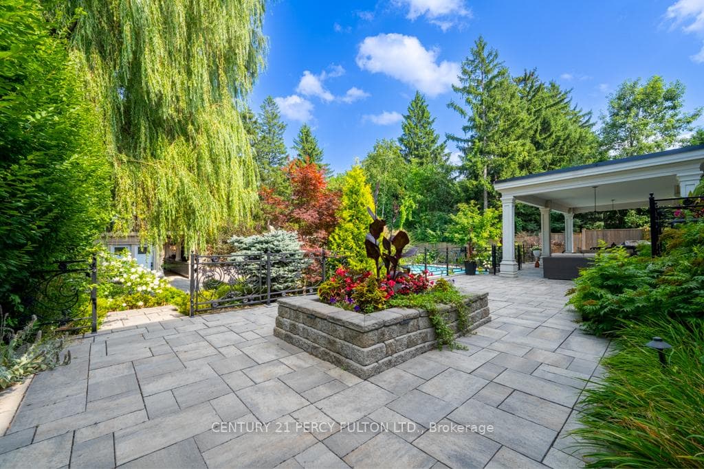 7 Fairview Avenue photo 33