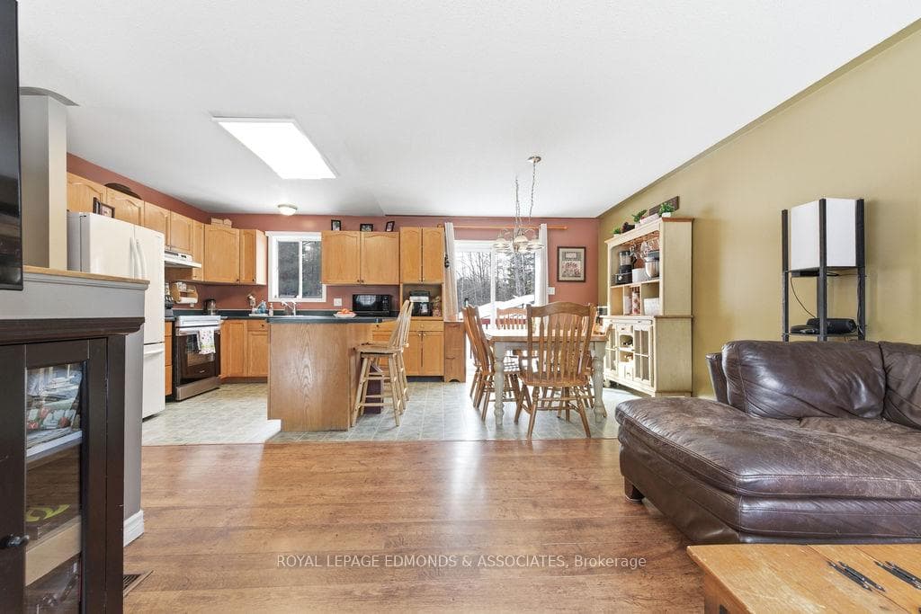 28 Bob Seguin Drive photo 13
