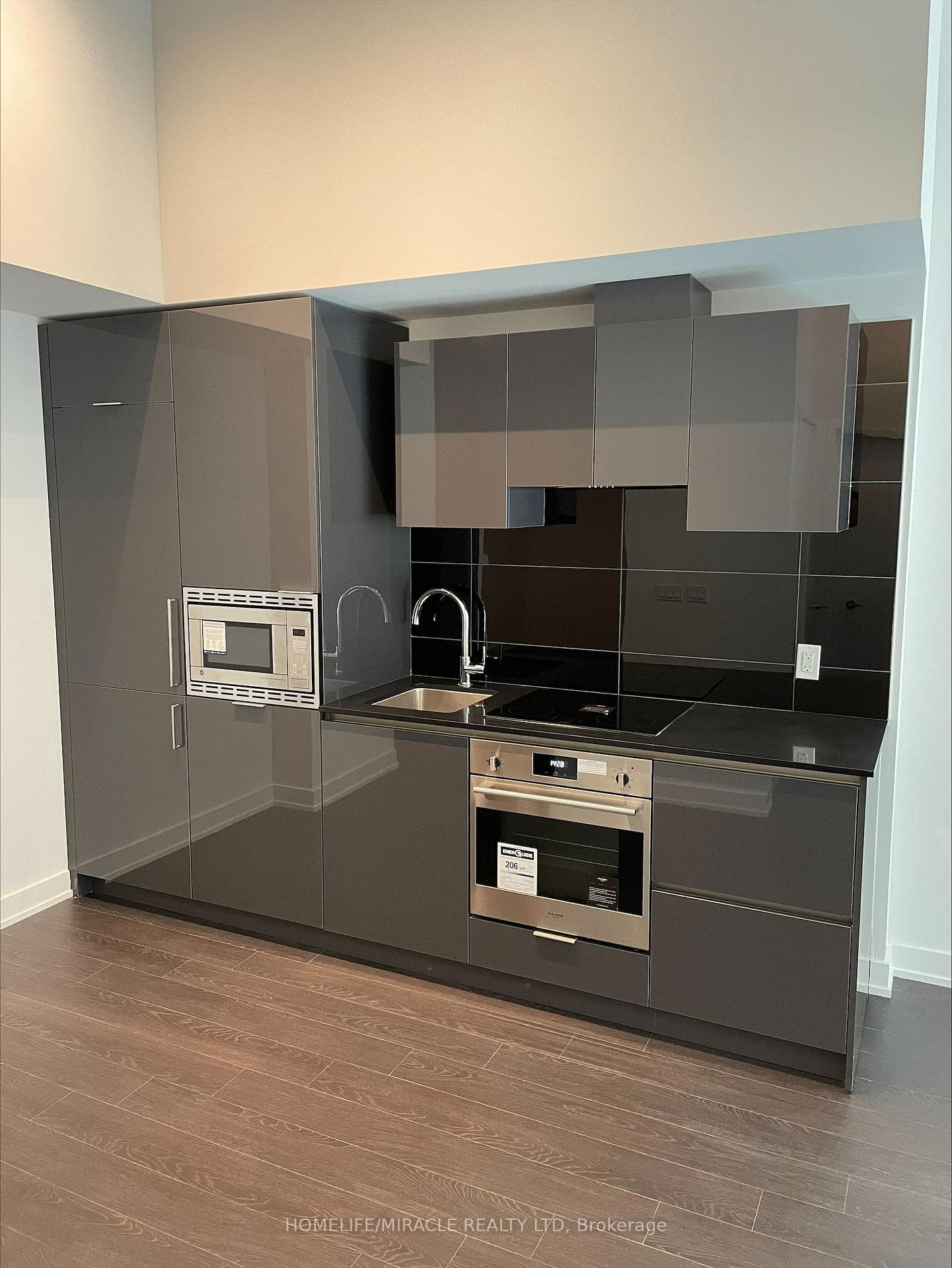 121 St. Patrick Street Unit 611 photo 1