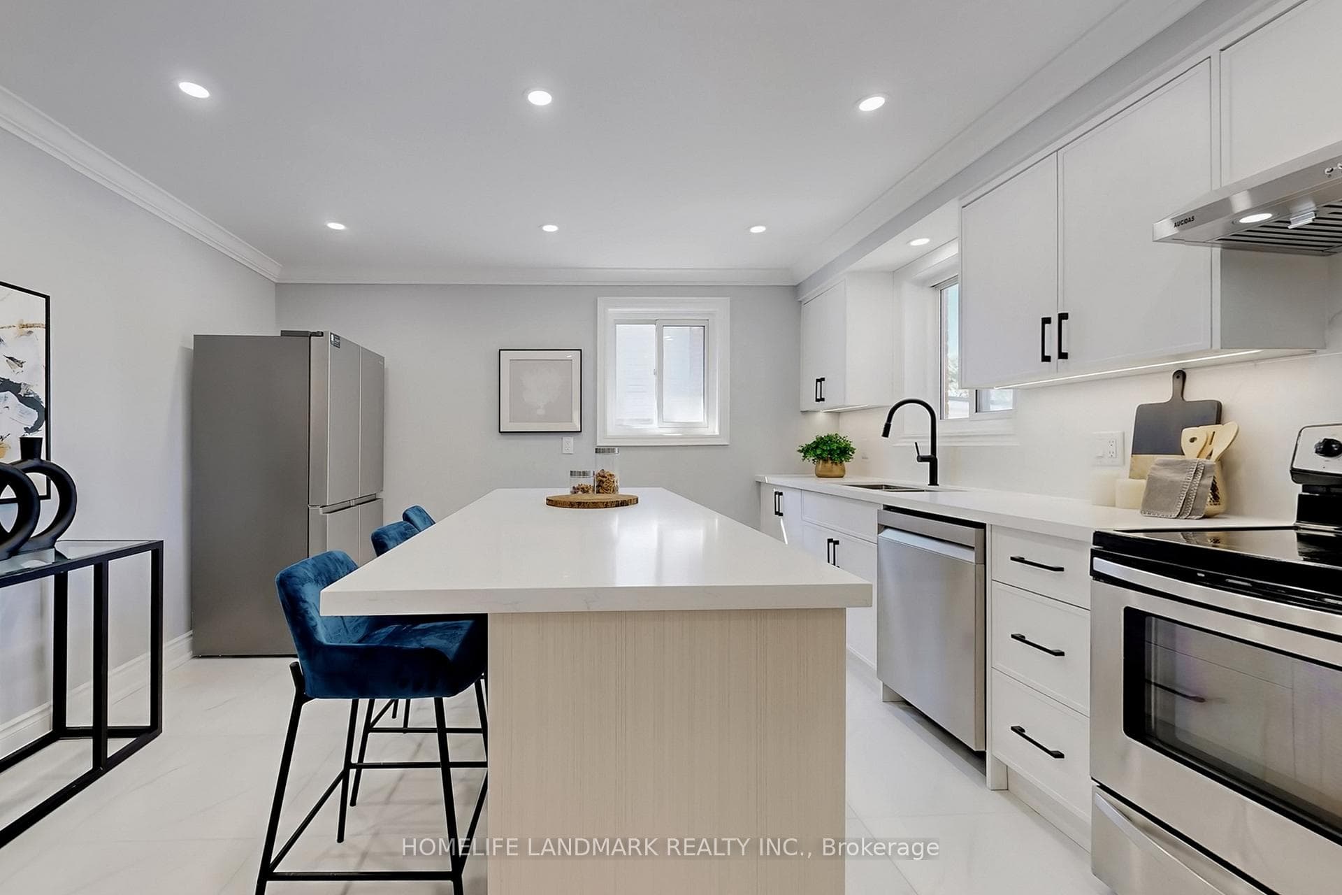 38 Pebblehill Square photo 13
