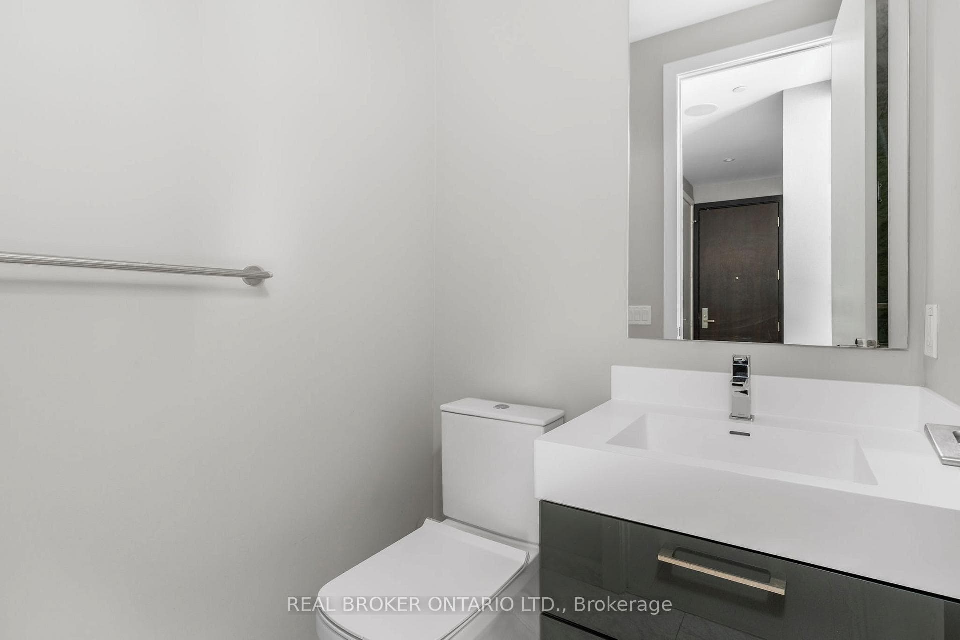 1 Yorkville Avenue Unit 5505 photo 21