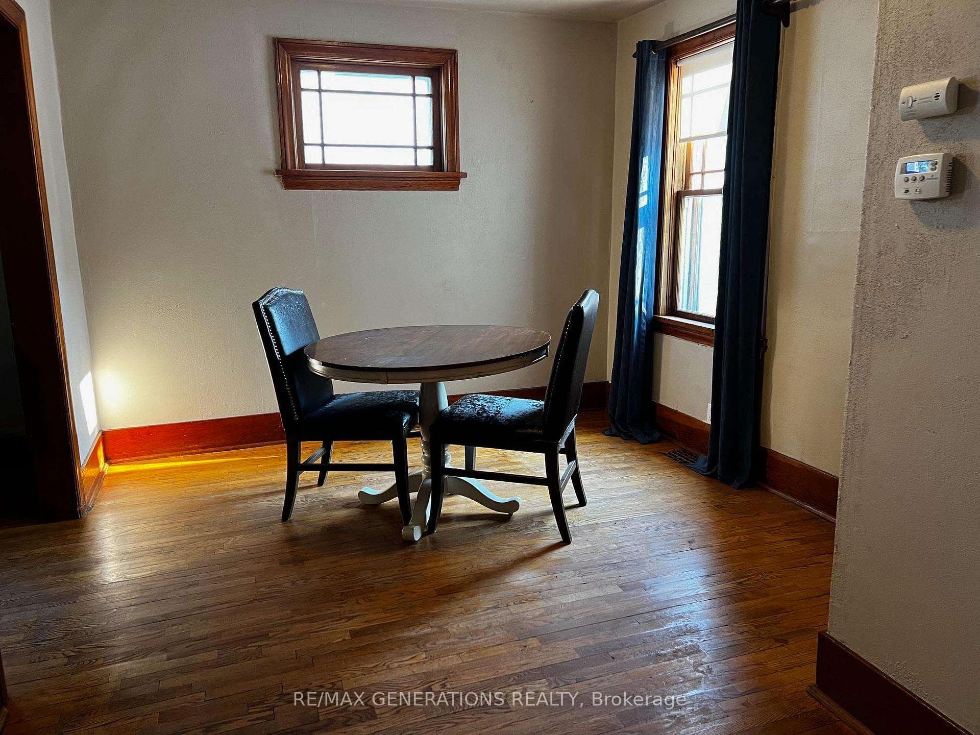 225 Norah Street photo 6