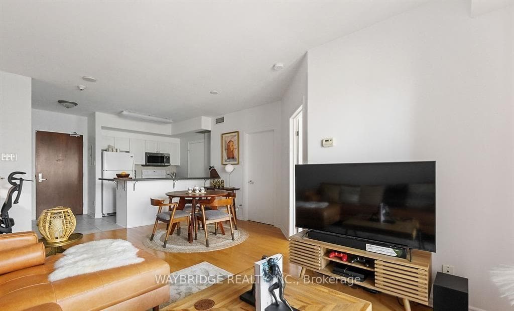 200 Rideau Street Unit 906 photo 6