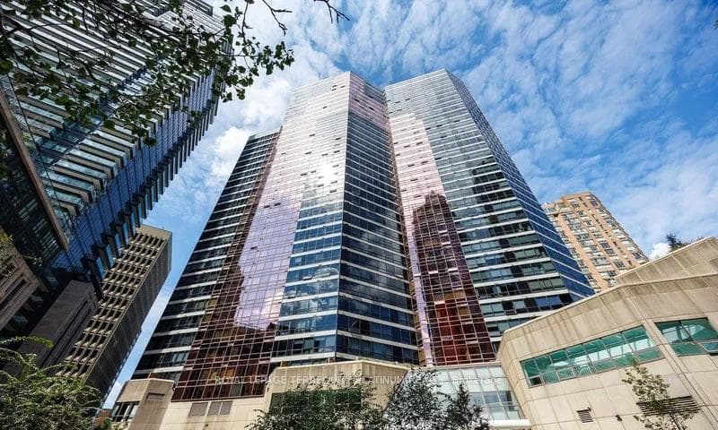 1001 Bay Street Unit 3305 photo 1