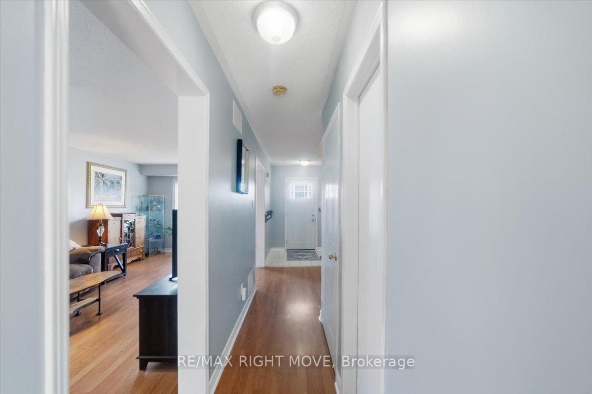 470 st vincent Street photo 22