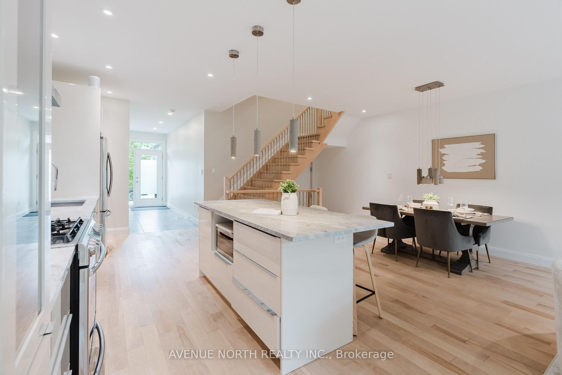 121 King George Street photo 13