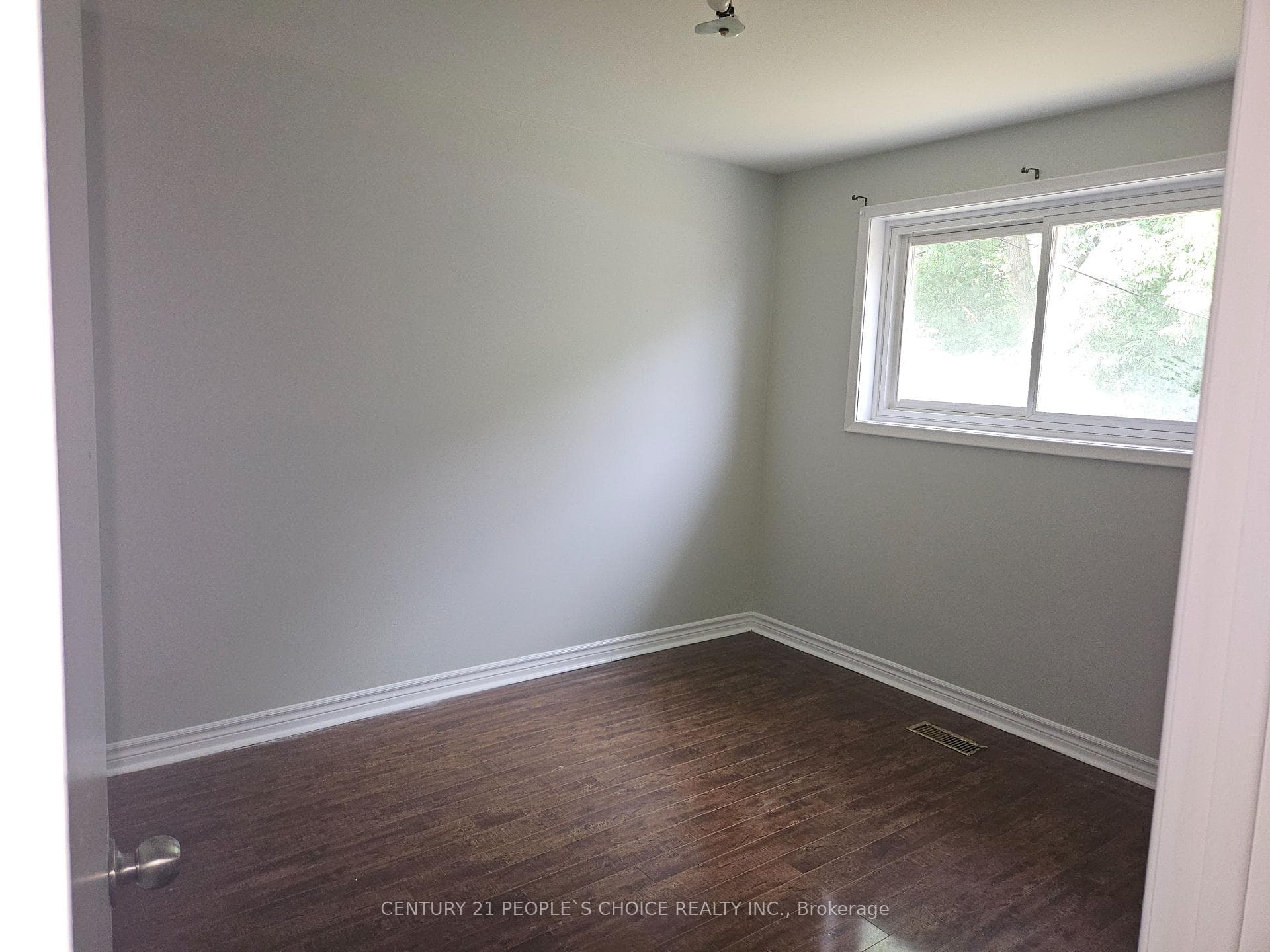 47 Honbury Road photo 7