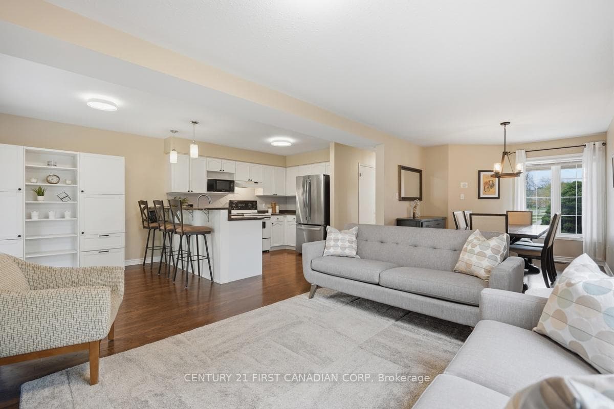 792 Guildwood Boulevard photo 13