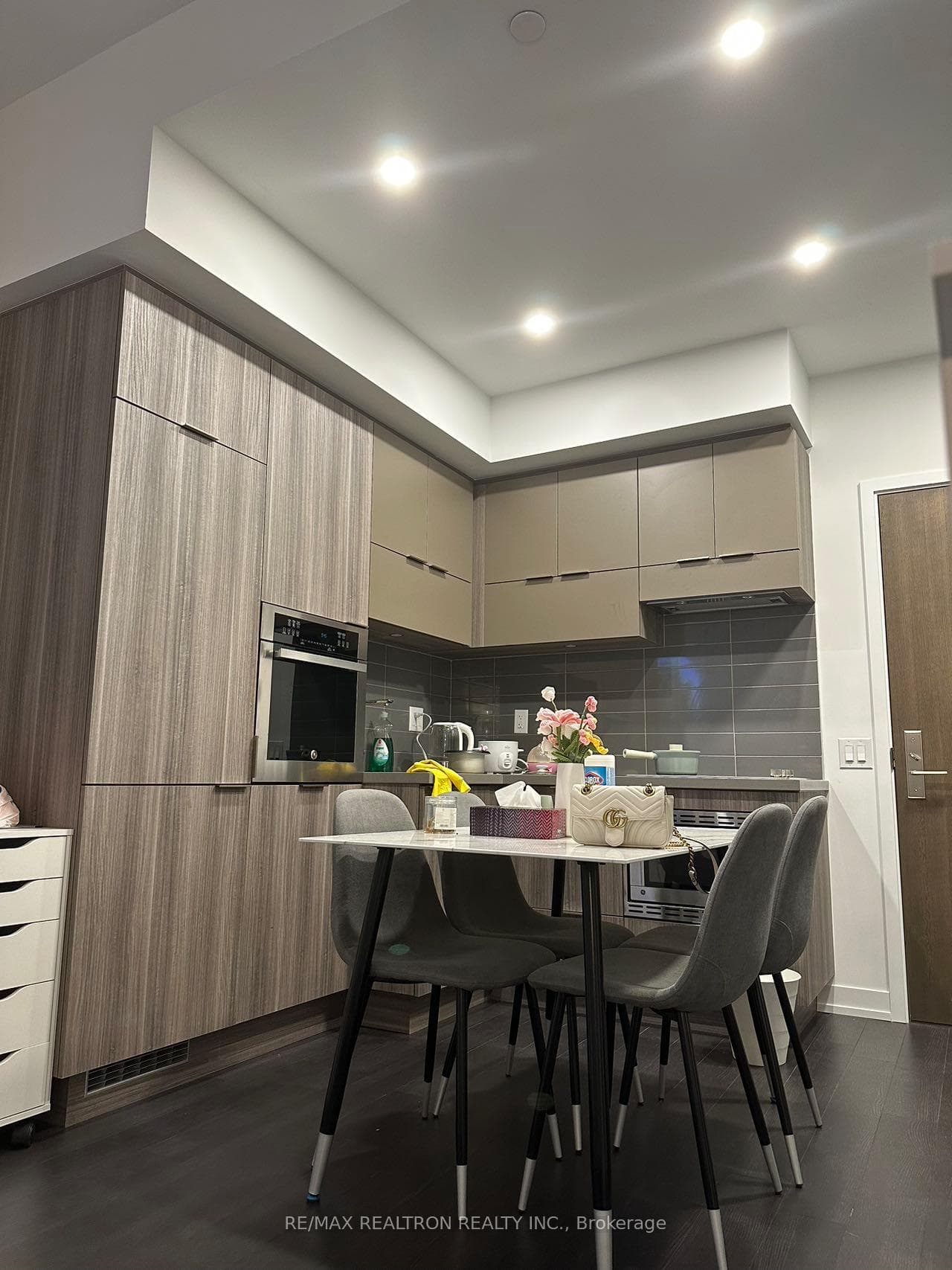 39 Roehampton Avenue Unit 3006 photo 3