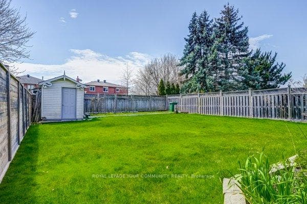 29 De Rose Avenue photo 28