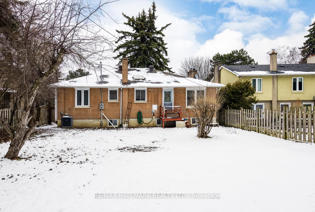 10 Henderson Avenue photo 30