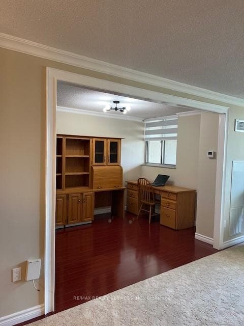 812 Burnhamthorpe Road Unit 708 photo 7