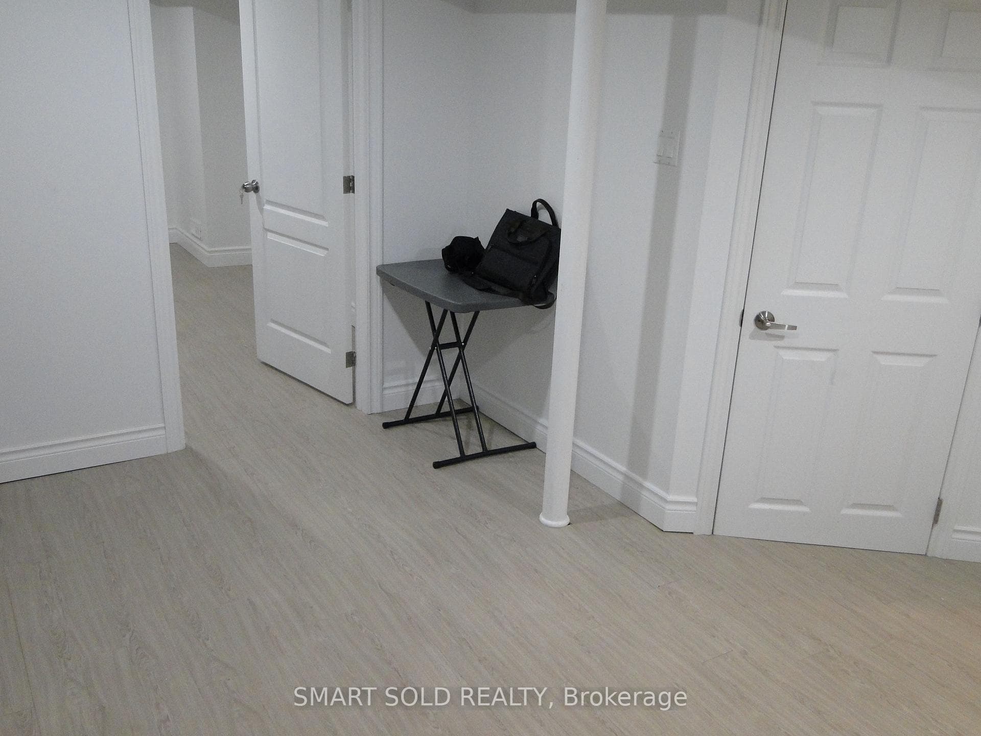 54 Muirlands Drive Unit Basement photo 3