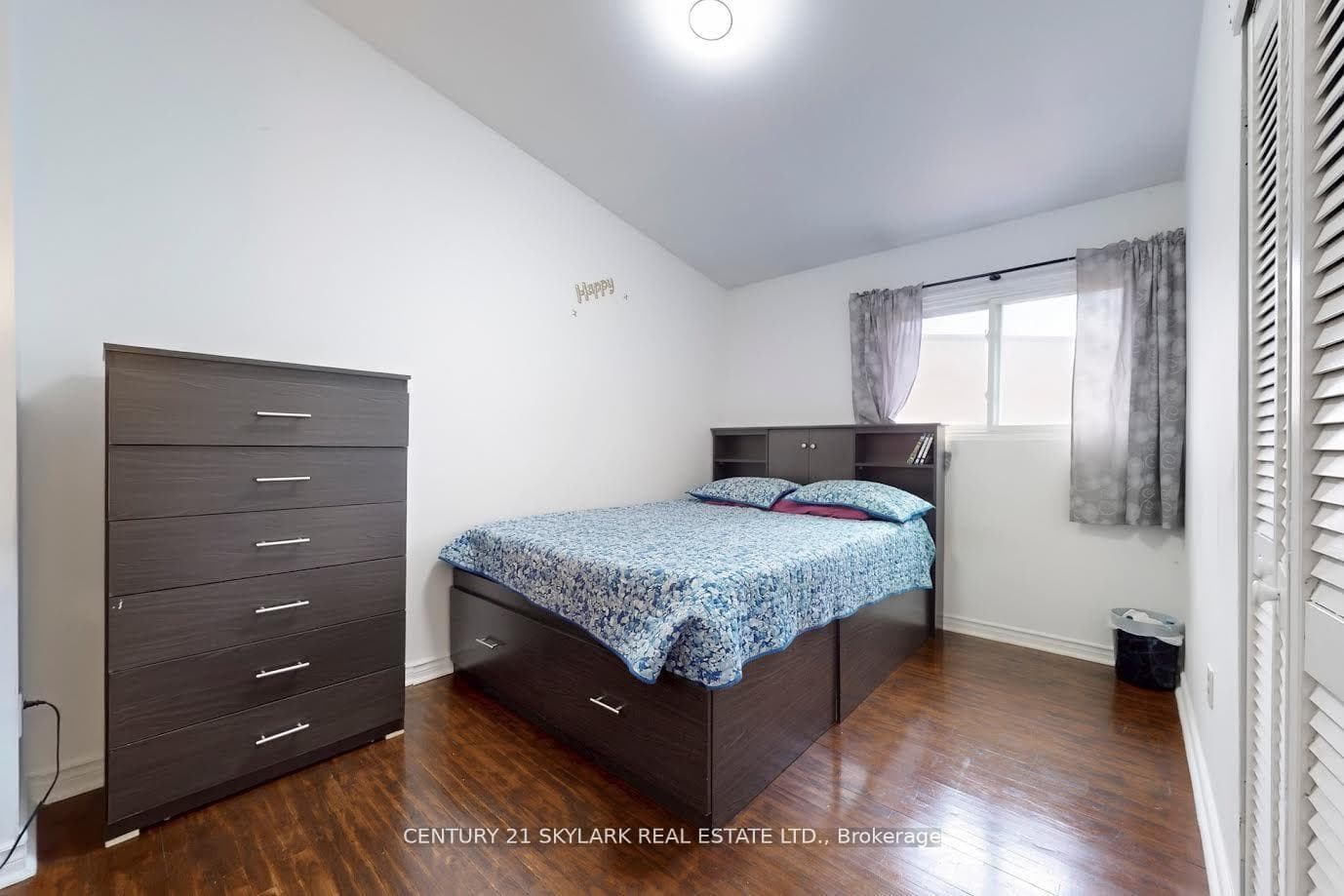 452 Silverstone Drive Unit 44 photo 20