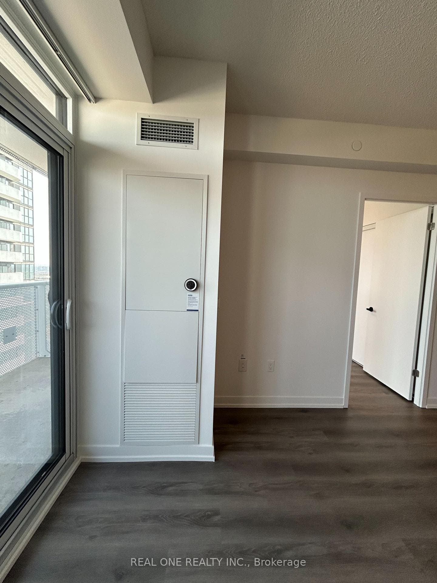 225 Commerce Street Unit 3105 photo 19