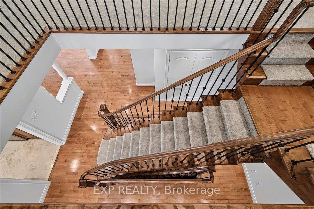 93 Tremaine Drive photo 21