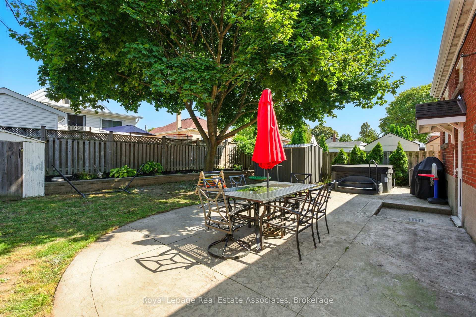 7 Deer Avenue photo 38