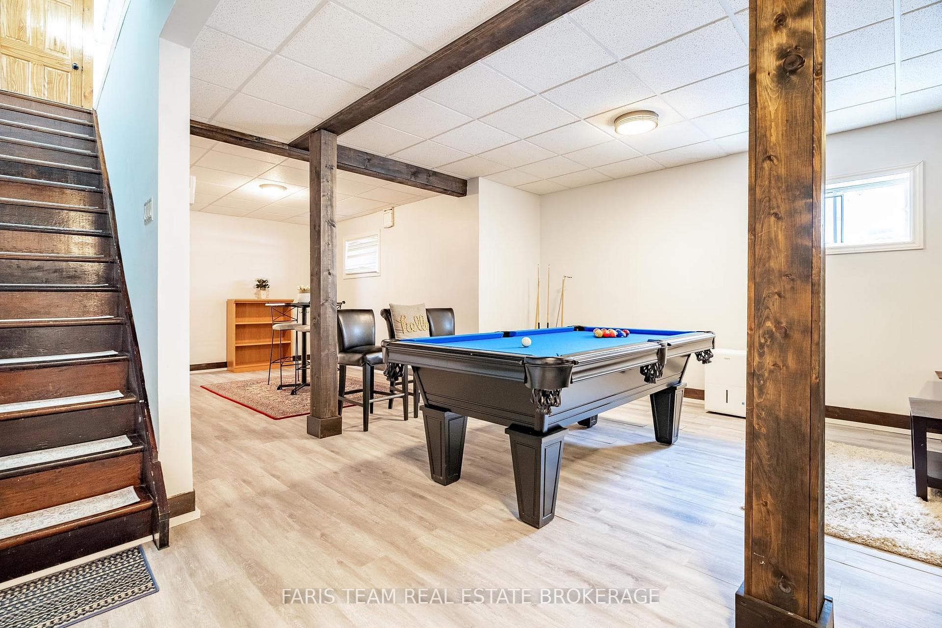 2 Ojibway Court photo 29