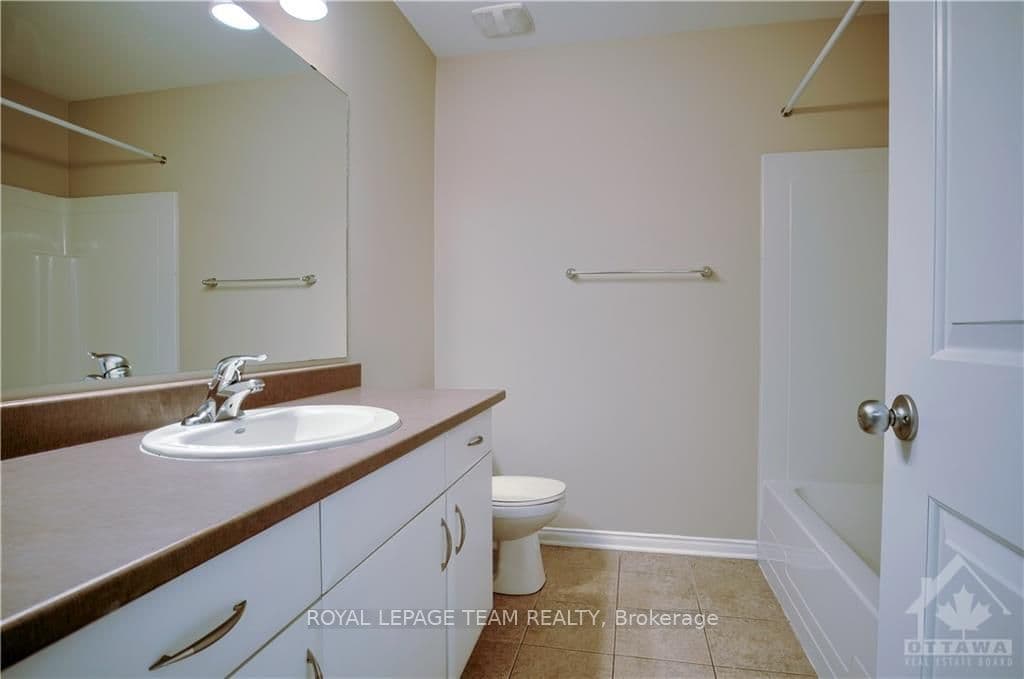104 LOCHNAW photo 22