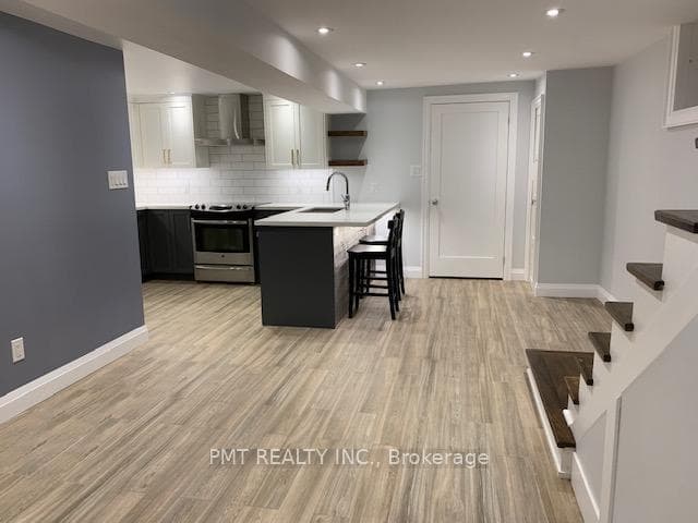 3 Venn Crescent Unit Lower photo 2