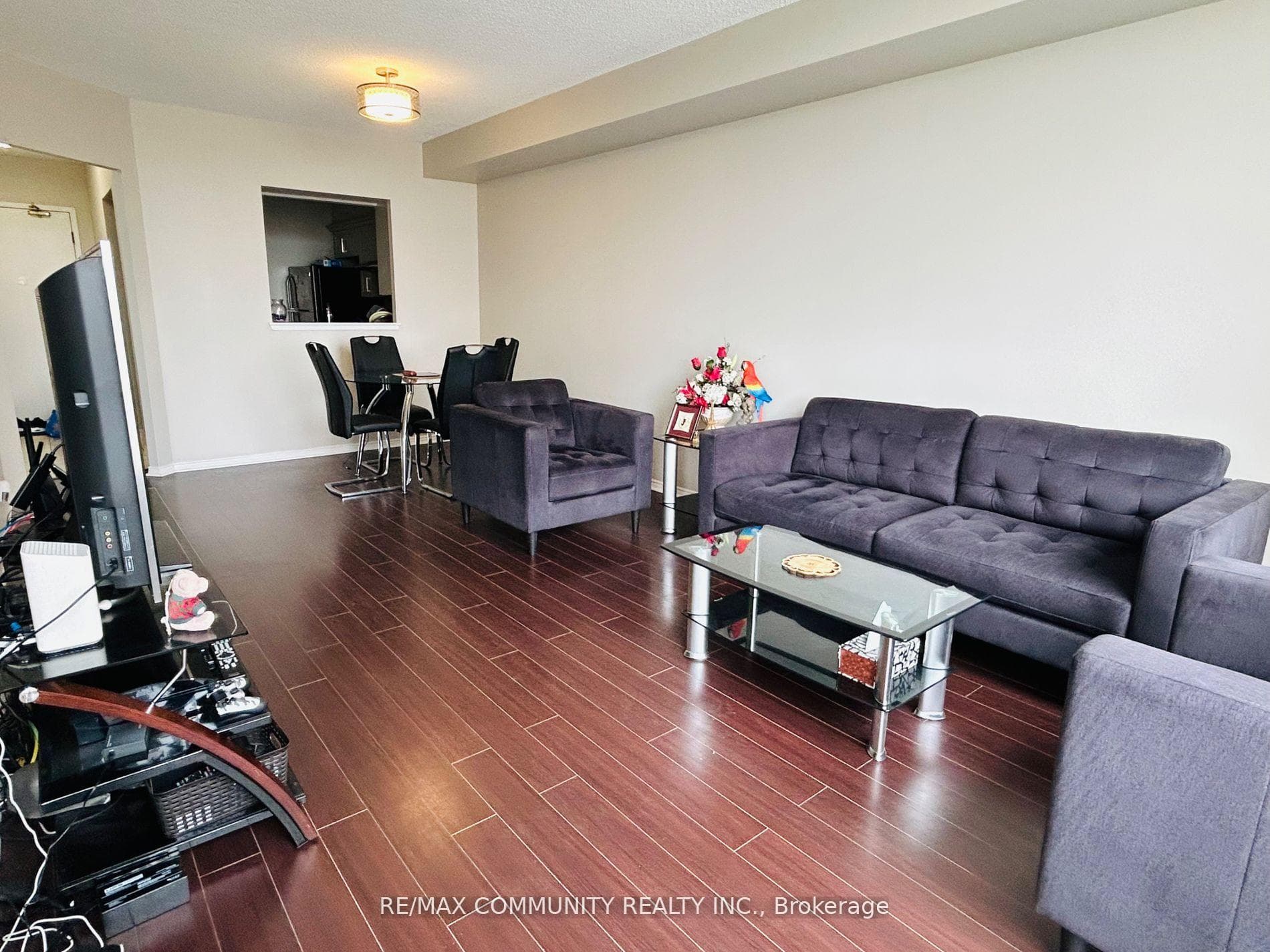430 Mclevin Avenue Unit 1008 photo 6