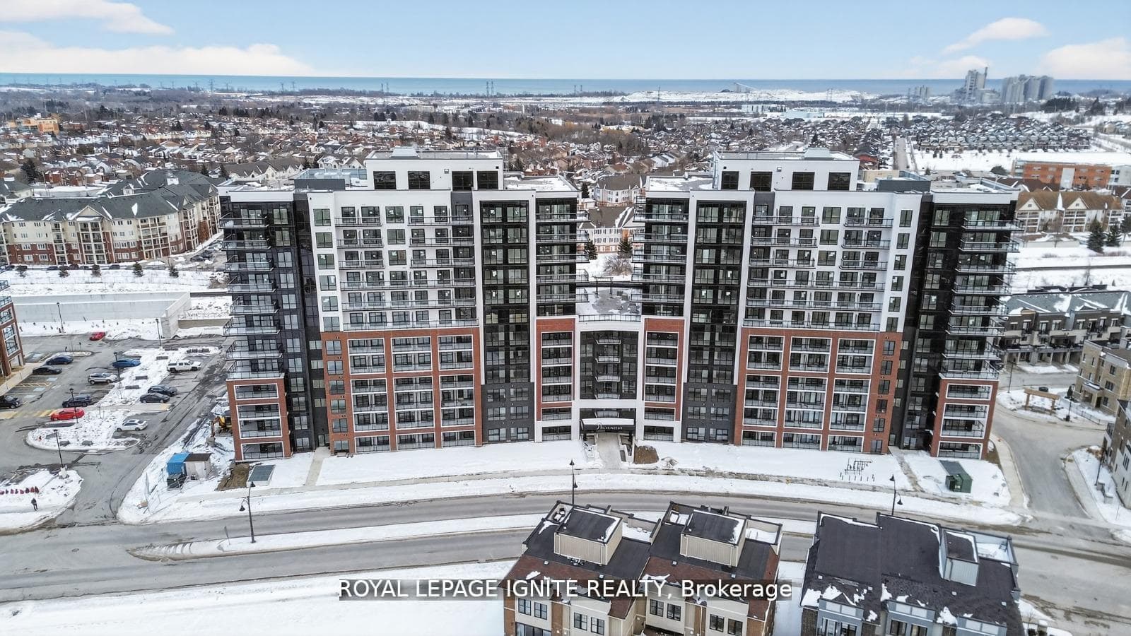 51 Clarington Boulevard Unit 322 photo 1