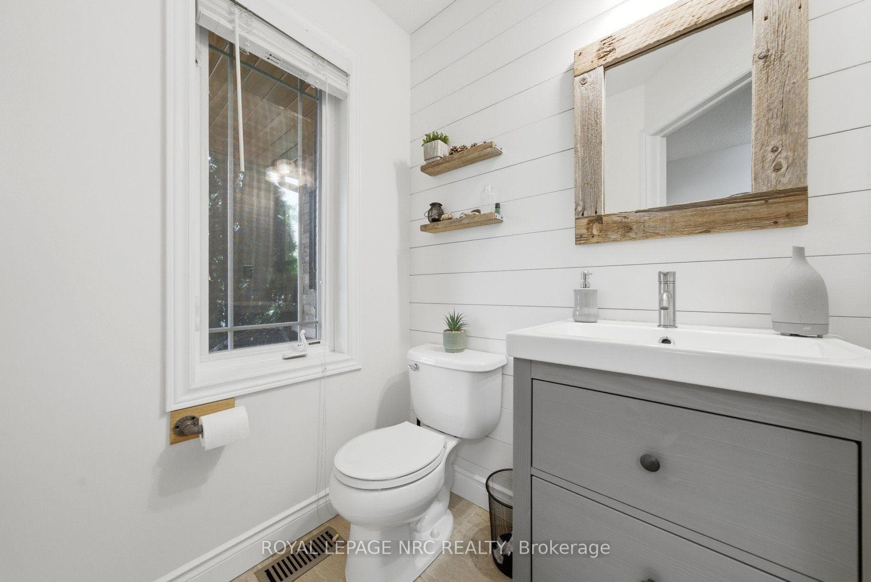 4873 Adam Court photo 6