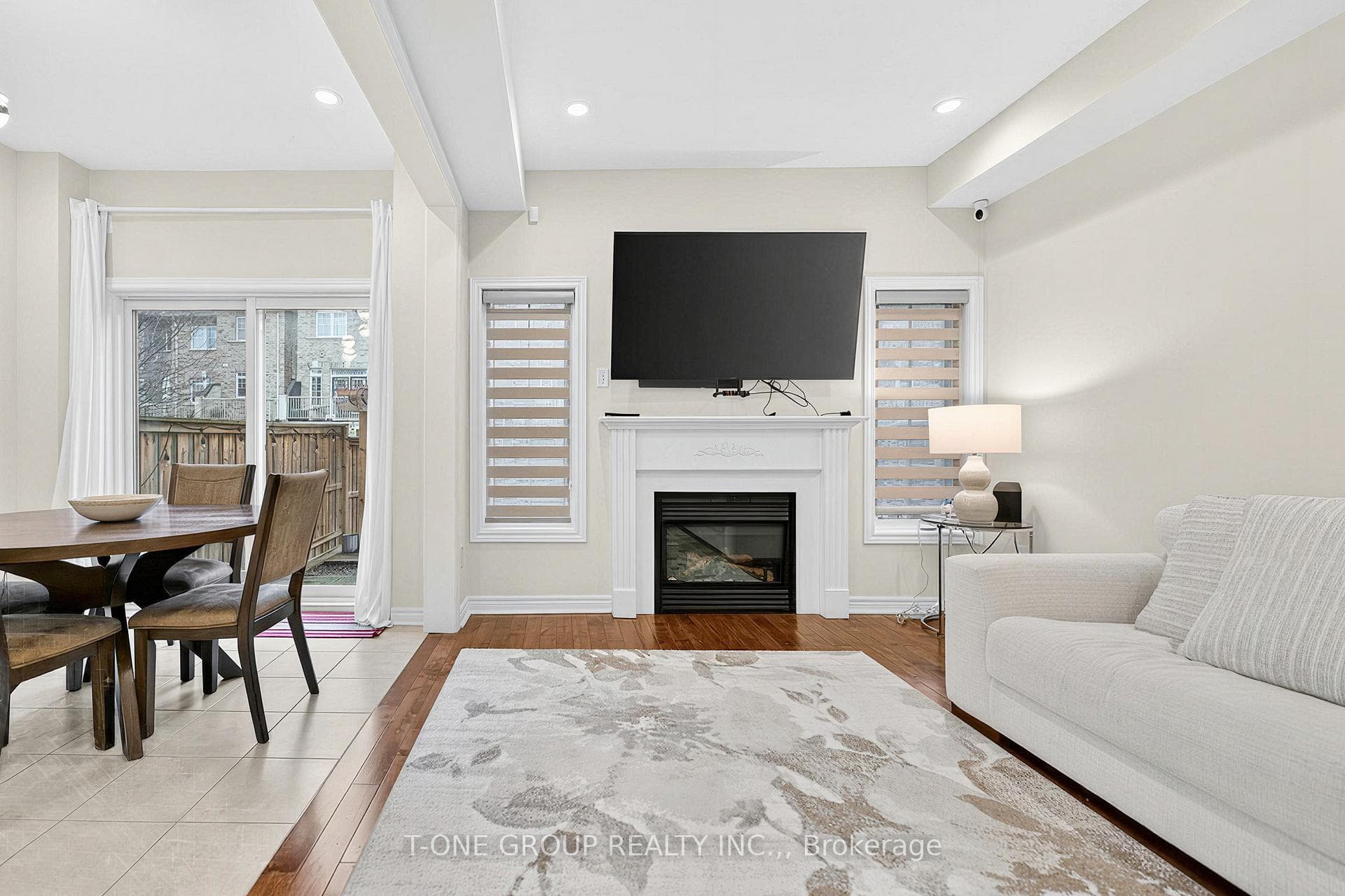 113 Fimco Crescent photo 12
