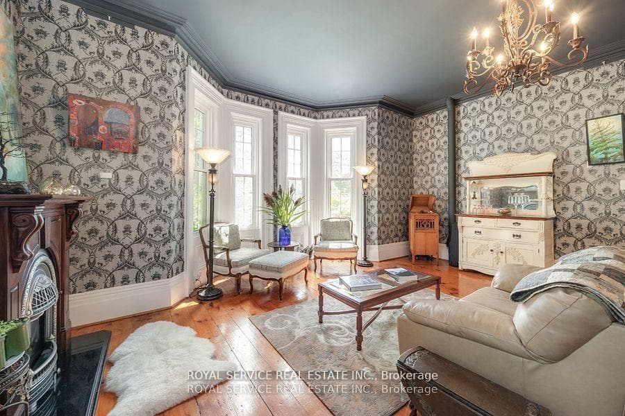 60 King Street photo 22