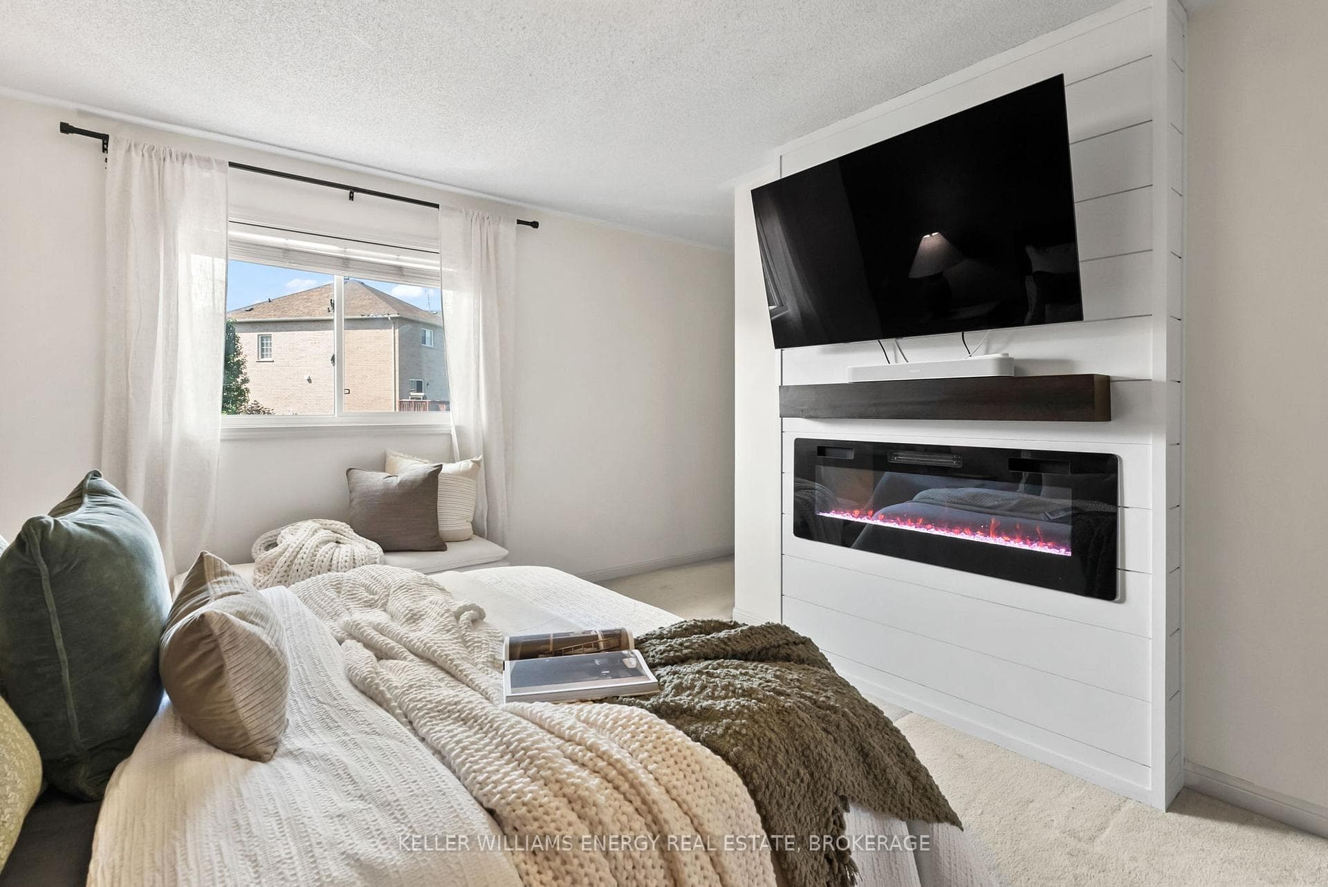268 Scottsdale Drive photo 29