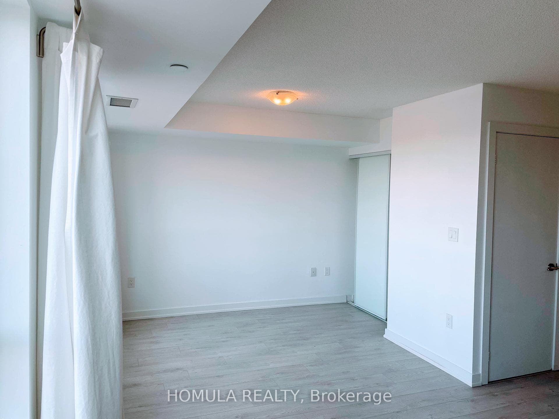1346 Danforth Road Unit 1113 photo 3