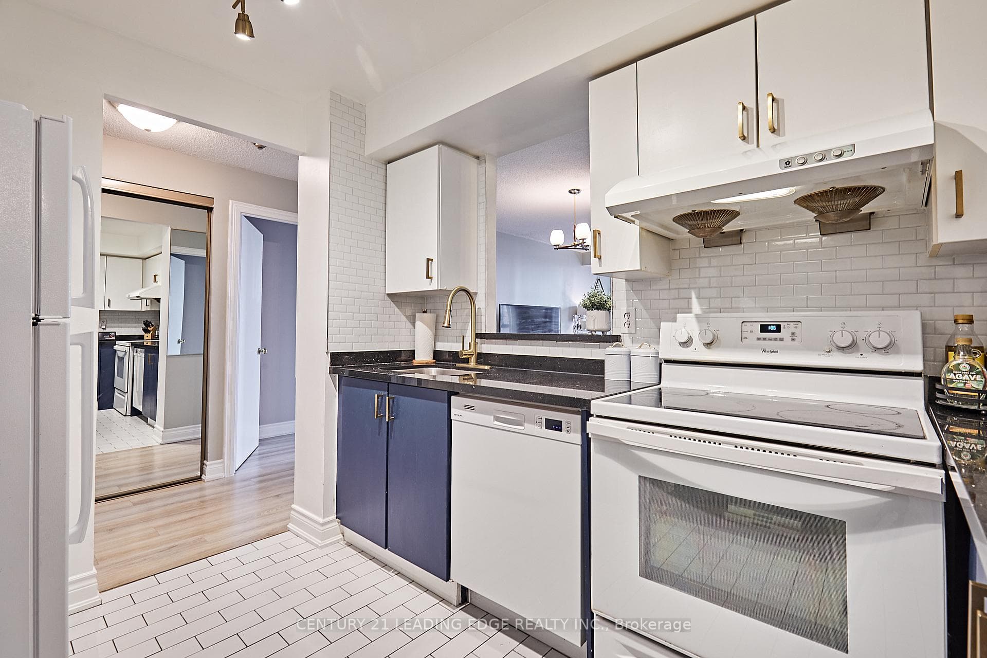 330 Mccowan Road Unit 402 photo 11