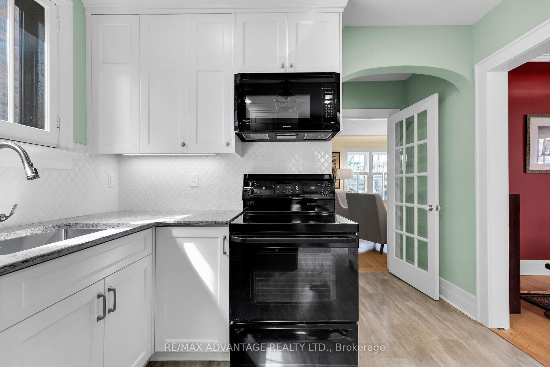 11 Chalmers Street photo 24