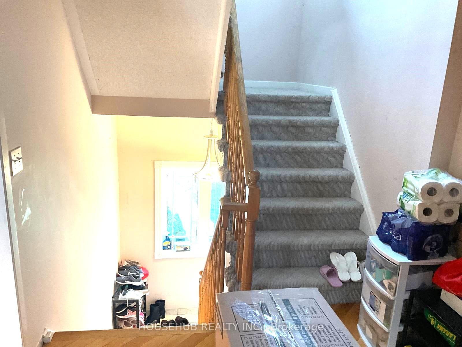 2406 Susquehanna Court photo 6